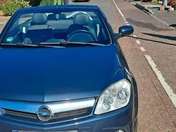 Blau Gebraucht 2006 Opel Tigra Cabrio | 2.100 € (Fairer Preis)