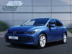 Blau Gebraucht 2024 VW Golf VIII Life Limousine | 26.990 € (Fairer Preis)
