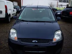 Blau Gebraucht 2007 Ford Fiesta Kleinwagen | 1.660 € (Fairer Preis)
