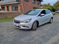 Silber Gebraucht 2016 Opel Astra Limousine | 8.800 € (Teuer)