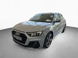 Pfeilgrauperleffekt Neu 2025 Audi A1 Sportback Sport Kleinwagen | 27.670 € (Superpreis)