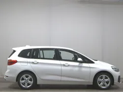 Weiss Gebraucht 2020 BMW 218 Gran Tourer Sport Line Van / Kleinbus | 15.480 € (Guter Preis)