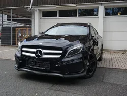 Schwarz Gebraucht 2015 Mercedes GLA250 AMG line SUV | 14.450 € (Superpreis)