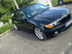 Schwarz Gebraucht 2004 BMW 330 Cabriolet Cabrio | 6.900 €