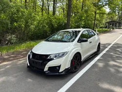 Weiß Gebraucht 2016 Honda Civic Type R GT Limousine | 24.000 €
