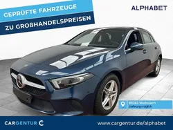 Denimblau (metallic) Gebraucht 2020 Mercedes A200 Progressive Limousine | 22.190 € (Guter Preis)