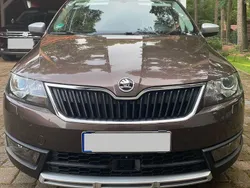 Braun Gebraucht 2016 Skoda Rapid ScoutLine Limousine | 10.000 € (Etwas zu teuer)