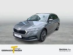 Grau Gebraucht 2022 Skoda Octavia Clever Kombi | 23.390 € (Guter Preis)