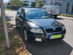 Schwarz Gebraucht 2008 Skoda Octavia Ambiente Kombi | 2.500 € (Fairer Preis)