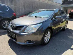 Grau Gebraucht 2011 Toyota Avensis Kombi | 6.900 € (Fairer Preis)