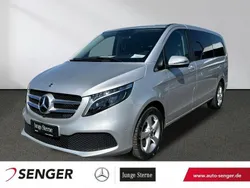 Silber Gebraucht 2023 Mercedes V250 Van / Kleinbus | 53.350 € (Fairer Preis)