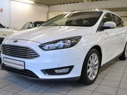 Weiß Gebraucht 2015 Ford Focus Titanium Kombi | 5.900 € (Guter Preis)