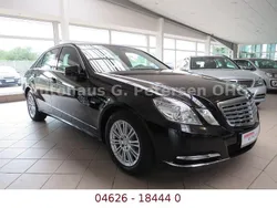 Schwarz Gebraucht 2011 Mercedes E200 Elegance Limousine | 13.900 € (Etwas zu teuer)