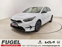 Weiß Neu 2025 Kia Ceed Limousine | 24.399 € (Fairer Preis)