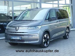 Indiumgrau Gebraucht 2024 VW T7 Style Van | 55.200 € (Etwas zu teuer)