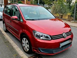 Rot Gebraucht 2014 VW Touran Van / Kleinbus | 7.800 € (Fairer Preis)