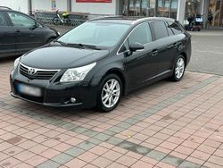 Schwarz Gebraucht 2010 Toyota Avensis Kombi | 6.500 € (Etwas zu teuer)