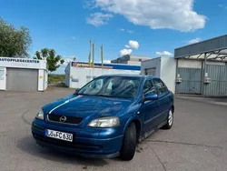 Blau Gebraucht 2003 Opel Astra Kleinwagen | 2.100 € (Etwas zu teuer)