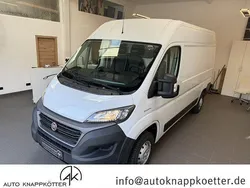 Colore esterno (weiss (pastell)) Gebraucht 2020 Fiat Ducato Van | 21.999 € (Fairer Preis)