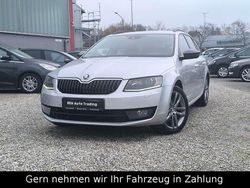 Silber Gebraucht 2013 Skoda Octavia Elegance Kombi | 10.890 € (Etwas zu teuer)