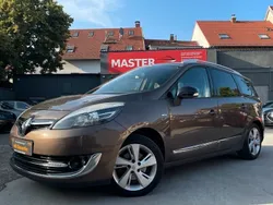 Braun Gebraucht 2013 Renault Grand Scénic III Bose Edition Van / Kleinbus | 7.290 € (Etwas zu teuer)