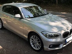 Grau Gebraucht 2019 BMW 118 Advantage Kleinwagen | 16.400 € (Guter Preis)