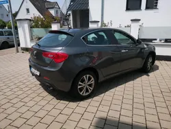 Grau Gebraucht 2014 Alfa Romeo Giulietta Kleinwagen | 6.000 € (Guter Preis)