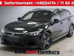 Grenadilla schwarz metallic (2 Neu 2025 VW Passat R-line Kombi | 49.890 € (Superpreis)