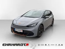 Vaporgrau Gebraucht 2025 Cupra Born Kleinwagen | 35.990 € (Guter Preis)