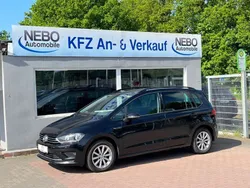 Schwarz Gebraucht 2015 VW Golf Sportsvan LOUNGE Van / Kleinbus | 11.000 € (Fairer Preis)