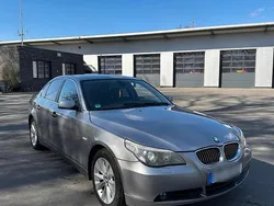 Grau Gebraucht 2006 BMW 530 Limousine | 4.500 € (Guter Preis)