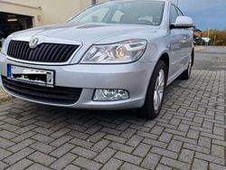 Silber Gebraucht 2011 Skoda Octavia Family Limousine | 7.350 € (Guter Preis)