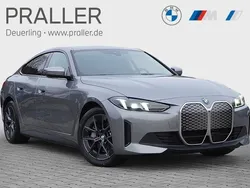 Skyscraper grau metallic Gebraucht 2025 BMW i4 Sport Line Limousine | 54.900 € (Guter Preis)