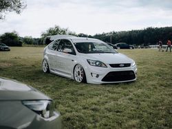 Weiß Gebraucht 2009 Ford Focus ST Coupé | 29.990 €