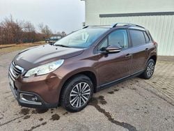 Braun Gebraucht 2015 Peugeot 2008 Active SUV | 6.099 € (Guter Preis)