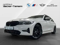 Weiß Gebraucht 2020 BMW 320 Efficient Dynamics Kombi | 27.898 € (Fairer Preis)