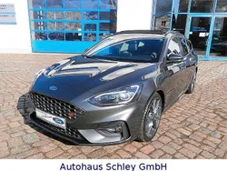 Grau Gebraucht 2021 Ford Focus ST Limousine | 26.490 € (Fairer Preis)