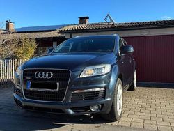 Blau Gebraucht 2007 Audi Q7 Comfort SUV | 12.400 € (Fairer Preis)