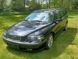 Schwarz Gebraucht 2004 Volvo V70 Kombi | 3.550 € (Etwas zu teuer)