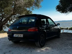 Schwarz Gebraucht 1998 Peugeot 106 S16 Kleinwagen | 6.500 €