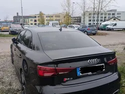 Schwarz Gebraucht 2018 Audi RS3 Performance Kleinwagen | 38.999 € (Etwas zu teuer)