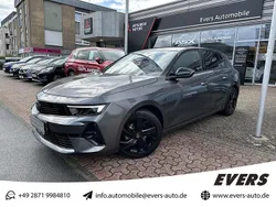 Grau/schwarz Gebraucht 2024 Opel Astra GS Line Limousine | 23.950 € (Guter Preis)