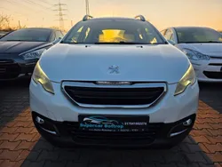 Weiß Gebraucht 2013 Peugeot 2008 Active SUV | 5.900 € (Fairer Preis)