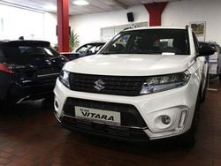 Weiß Gebraucht 2024 Suzuki Vitara Club SUV | 20.950 € (Superpreis)