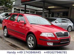 Rot Gebraucht 2008 Skoda Octavia Kombi | 2.990 € (Fairer Preis)