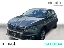 Grau Neu 2025 Skoda Fabia Essence Limousine | 18.690 € (Fairer Preis)