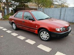 Rot Gebraucht 2001 Toyota Corolla Limousine | 1.650 € (Guter Preis)