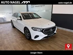 Weiß Gebraucht 2024 Mercedes E220 Avantgarde Kombi | 46.886 € (Superpreis)