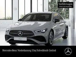 Grau Gebraucht 2025 Mercedes CLA200 AMG Limousine | 44.490 € (Teuer)