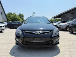 Schwarz Gebraucht 2011 Hyundai i30 Edition Kombi | 3.950 € (Fairer Preis)